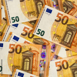 €100.00 CASH!